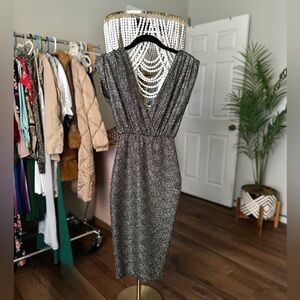 PrettyLittleThing Elegant Black sparkly Dress -sexy classy fitted silhouette